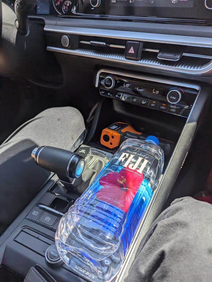 Fiji Water - Car on Sunny Day (1hr)