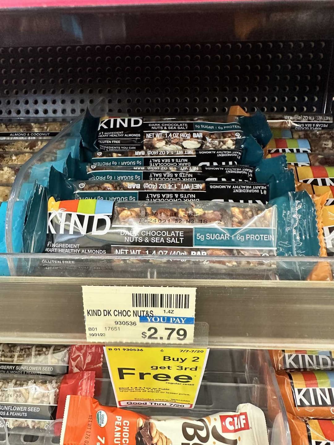 KIND Dark Chocolate Nuts & Sea Salt Bar