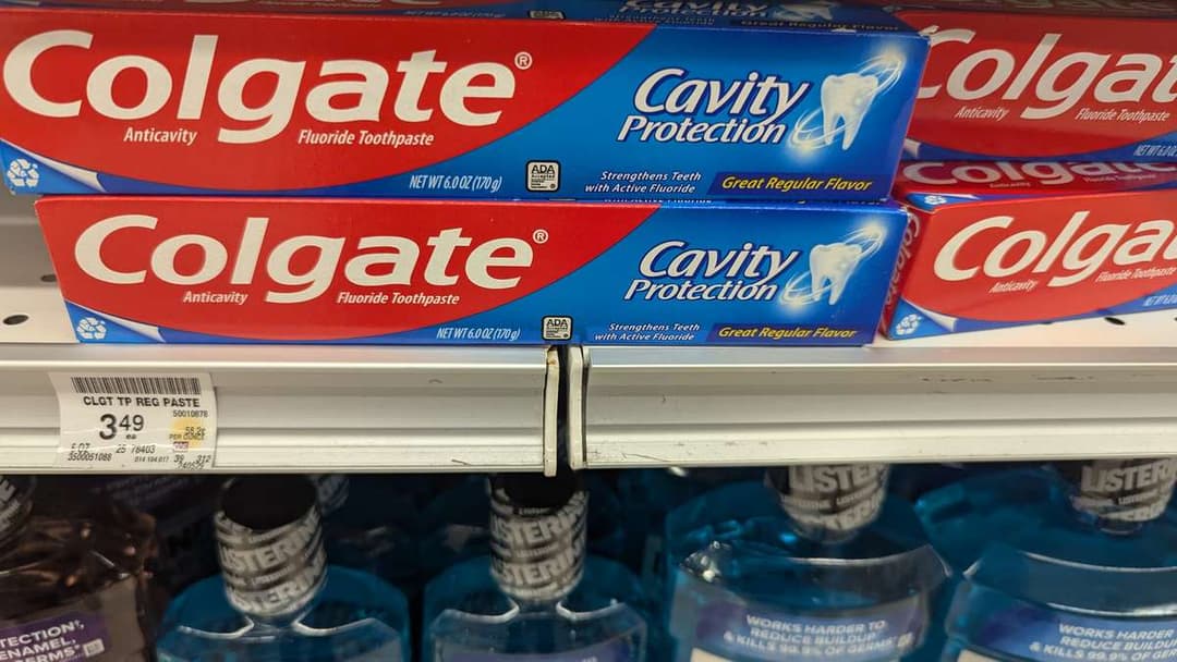 Colgate Cavity Protection Fluoride Toothpaste Regular Flavor
